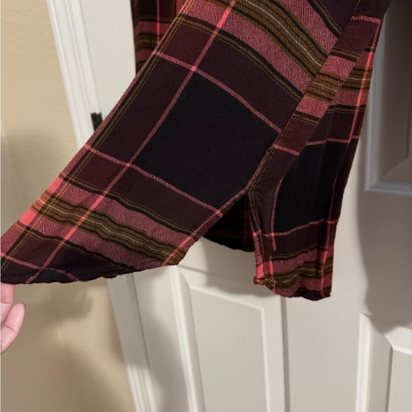 Sanctuary Women's Pink Plaid Boyfriend Button Up Size M - Picture 9 of 9